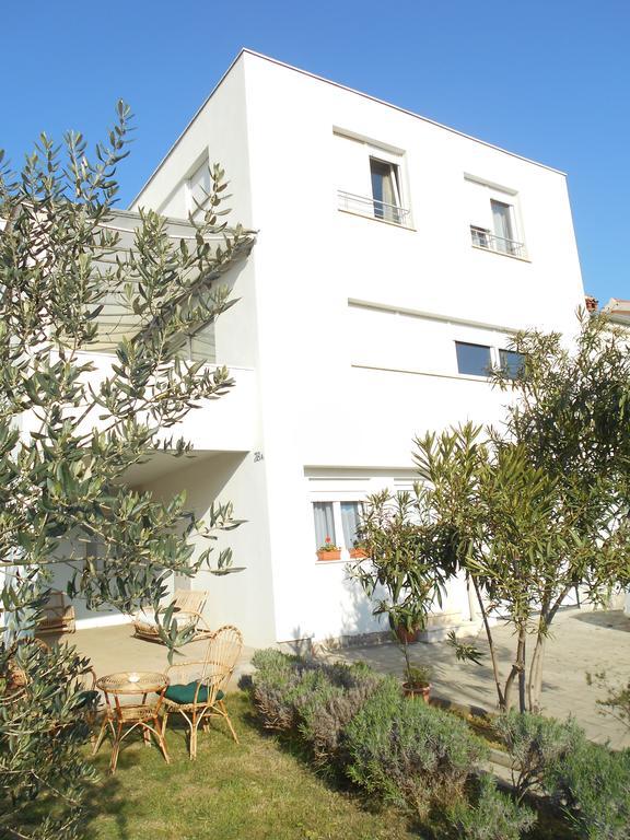 Apartment Valery 扎达尔 外观 照片